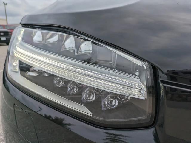 2023 Volvo XC90 Recharge T8 Plus Bright Theme 7-Seater