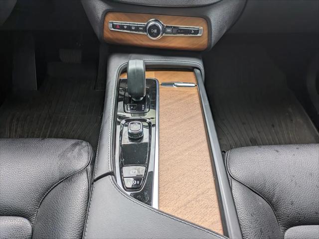 2023 Volvo XC90 Recharge T8 Plus Bright Theme 7-Seater
