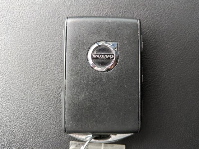 2023 Volvo XC90 Recharge T8 Plus Bright Theme 7-Seater