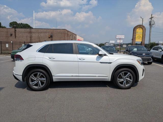 2024 Volkswagen Atlas Cross Sport 2.0T SEL R-Line