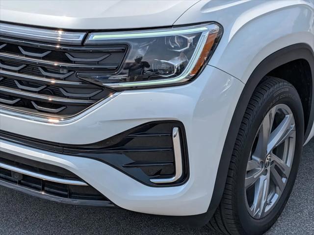2024 Volkswagen Atlas Cross Sport 2.0T SEL R-Line