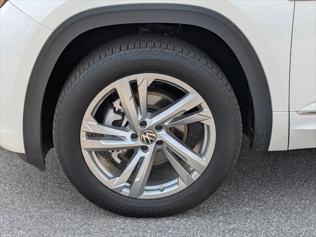 2024 Volkswagen Atlas Cross Sport 2.0T SEL R-Line