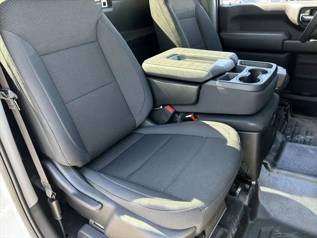 2025 GMC Sierra 2500HD 2WD Regular Cab Long Bed Pro