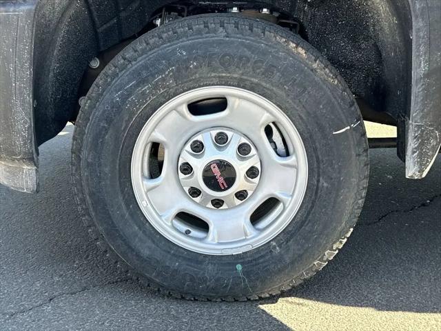2025 GMC Sierra 2500HD 2WD Regular Cab Long Bed Pro