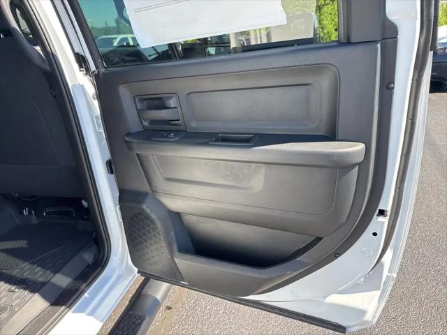 2025 Ram 2500 Tradesman Crew Cab 4x4 6'4" Box