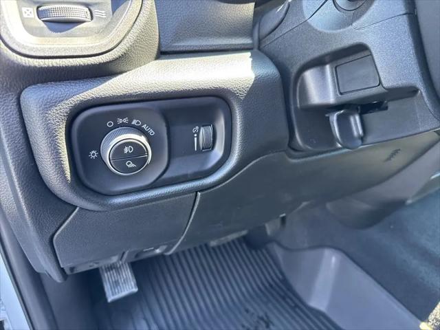 2025 Ram 2500 Tradesman Crew Cab 4x4 6'4" Box