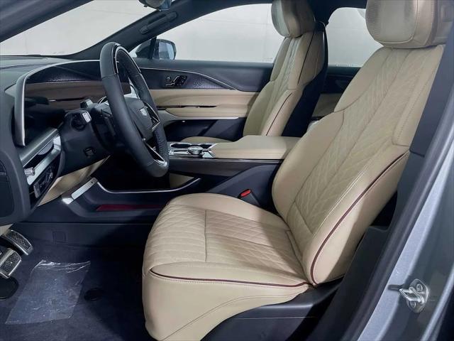 2025 Cadillac iQ Sport w/1SK