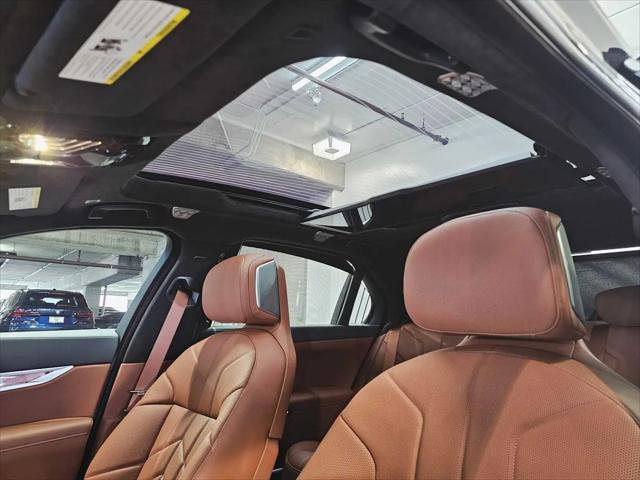 2026 BMW 7 Series 750e xDrive