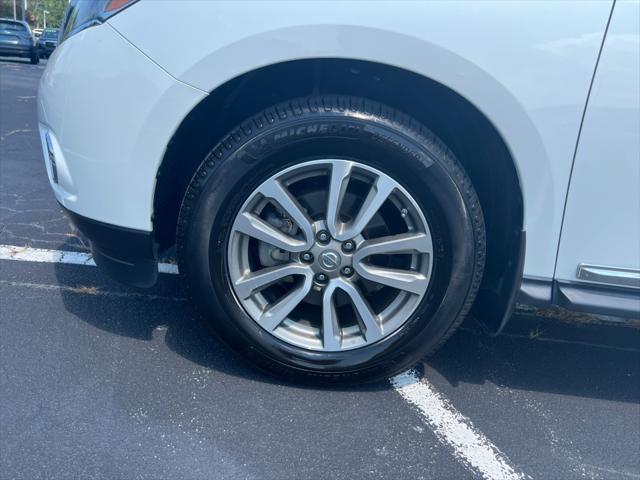 2014 Nissan Pathfinder SL