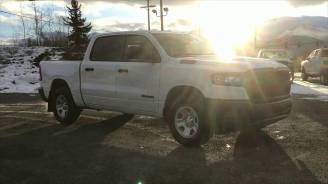 2025 RAM 1500 Tradesman Crew Cab 4x4 57 Box