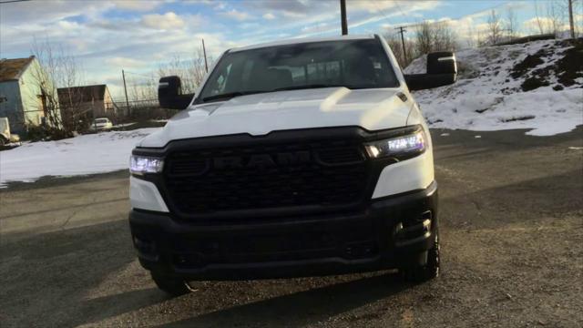 2025 RAM 1500 Tradesman Crew Cab 4x4 57 Box