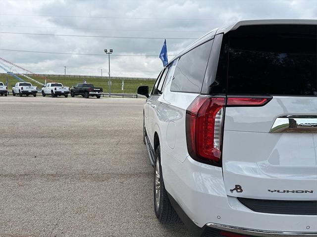 2021 GMC Yukon XL 4WD SLT