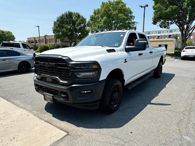 2025 RAM 2500 Tradesman Crew Cab 4x4 8 Box