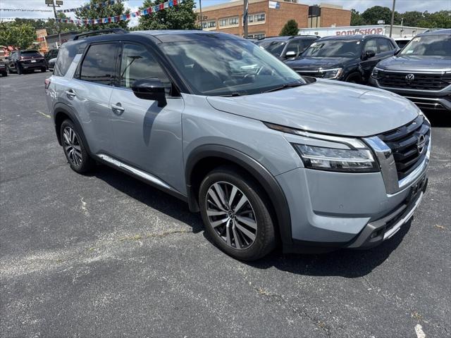 2022 Nissan Pathfinder Platinum 4WD