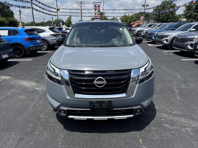 2022 Nissan Pathfinder Platinum 4WD