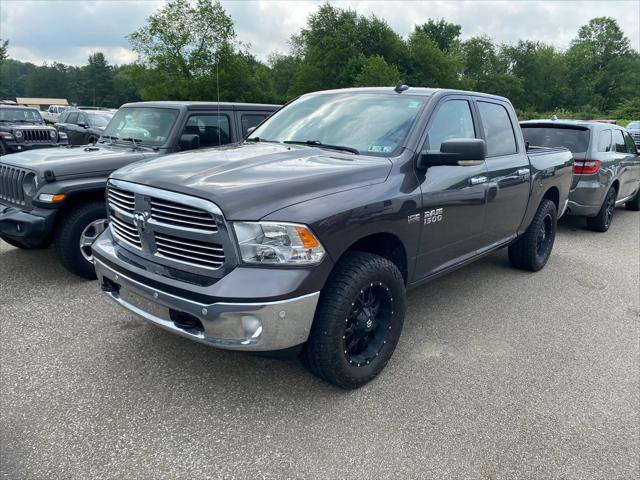 2017 RAM 1500 Big Horn Crew Cab 4x4 57 Box
