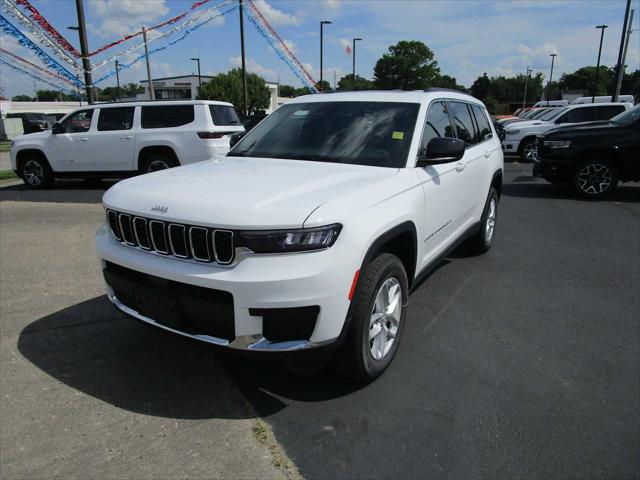 2025 Jeep Grand Cherokee GRAND CHEROKEE L LAREDO X 4X4