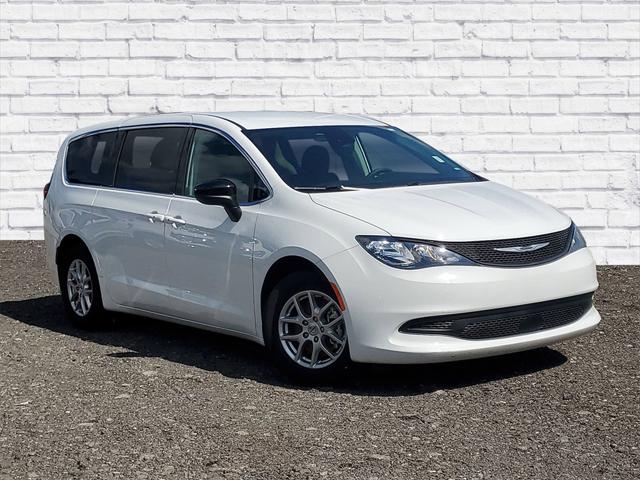 2024 Chrysler Voyager LX