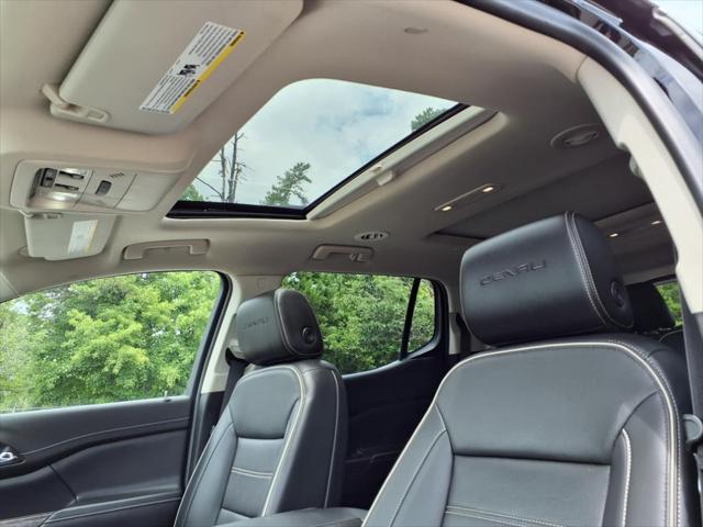 2023 GMC Acadia AWD Denali