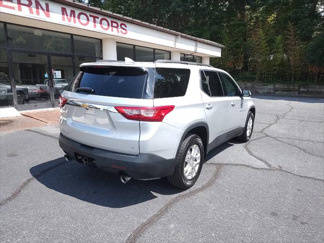 2020 Chevrolet Traverse AWD LT Cloth