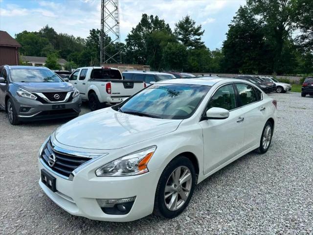 2013 Nissan Altima 2.5 SL for sale in Hartville, OH