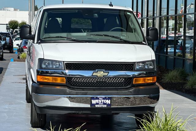 2024 Chevrolet Express Passenger RWD 3500 Extended Wheelbase LT