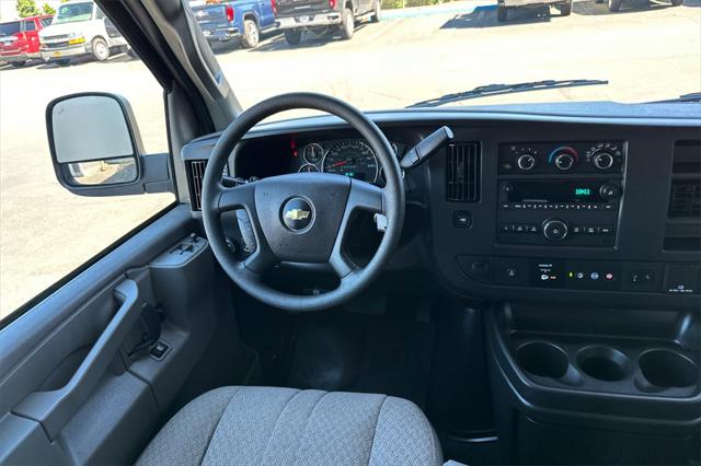 2024 Chevrolet Express Passenger RWD 3500 Extended Wheelbase LT