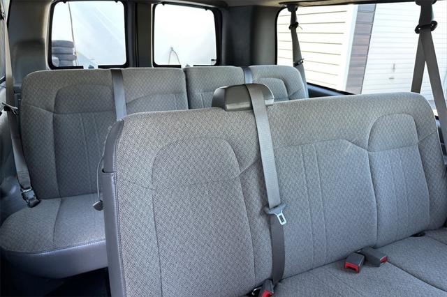 2024 Chevrolet Express Passenger RWD 3500 Extended Wheelbase LT