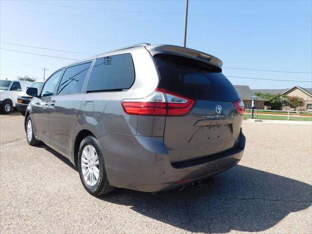 2017 Toyota Sienna XLE 7 Passenger