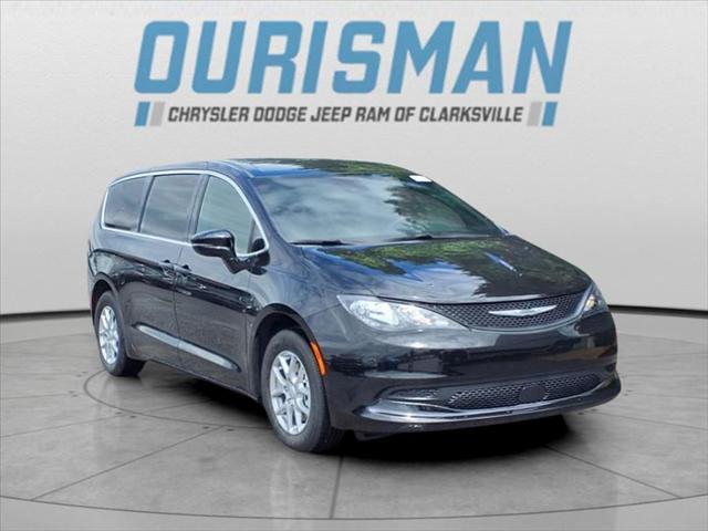2025 Chrysler Voyager VOYAGER LX