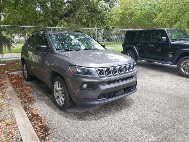 2024 Jeep Compass Latitude Lux FWD