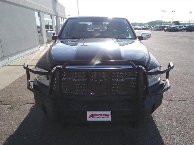 2018 RAM 1500 Laramie Crew Cab 4x4 64 Box 2018 RAM 1500 Laramie Crew Cab 4x4 64 Box