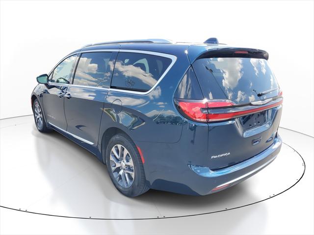 2022 Chrysler Pacifica Hybrid Pinnacle