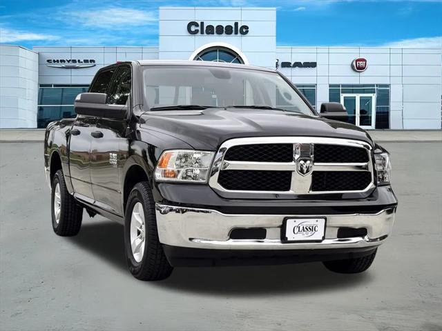 2023 RAM 1500 Classic SLT Crew Cab 4x4 57 Box