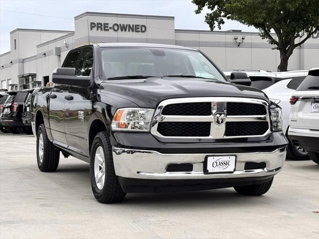 2023 RAM 1500 Classic SLT Crew Cab 4x4 57 Box