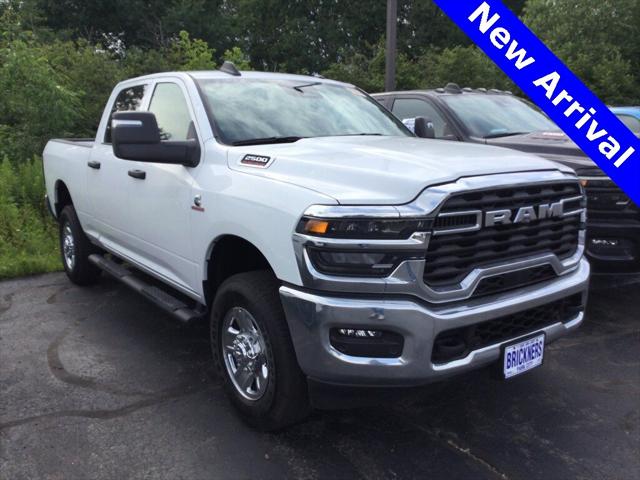 2025 RAM 2500 Tradesman Crew Cab 4x4 64 Box