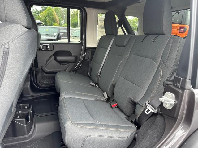 2025 Jeep Wrangler 4-Door Willys 4x4
