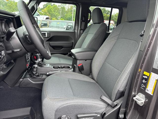 2025 Jeep Wrangler 4-Door Willys 4x4