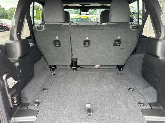 2025 Jeep Wrangler 4-Door Willys 4x4