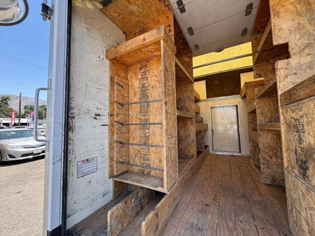 2010 Chevrolet Express Cutaway Work Van