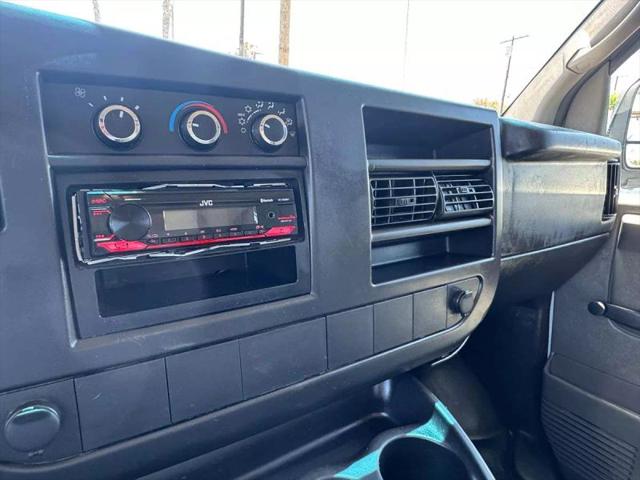 2010 Chevrolet Express Cutaway Work Van