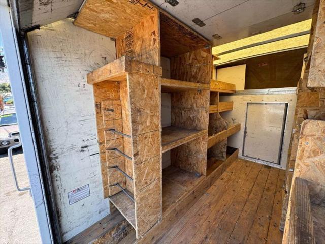 2010 Chevrolet Express Cutaway Work Van