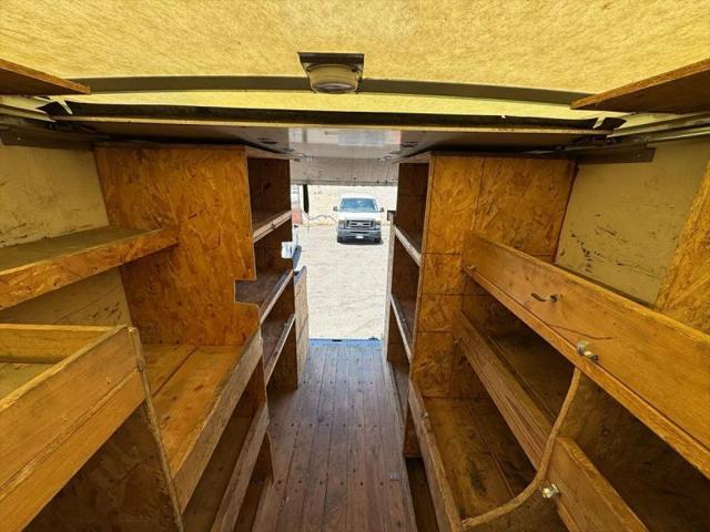 2010 Chevrolet Express Cutaway Work Van