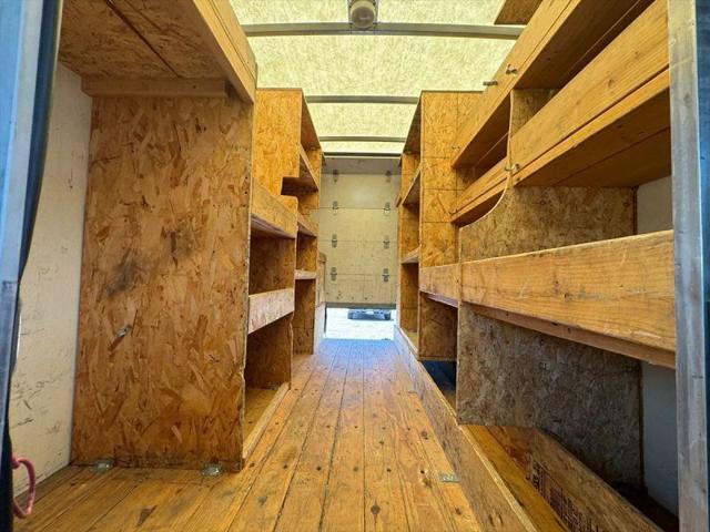 2010 Chevrolet Express Cutaway Work Van