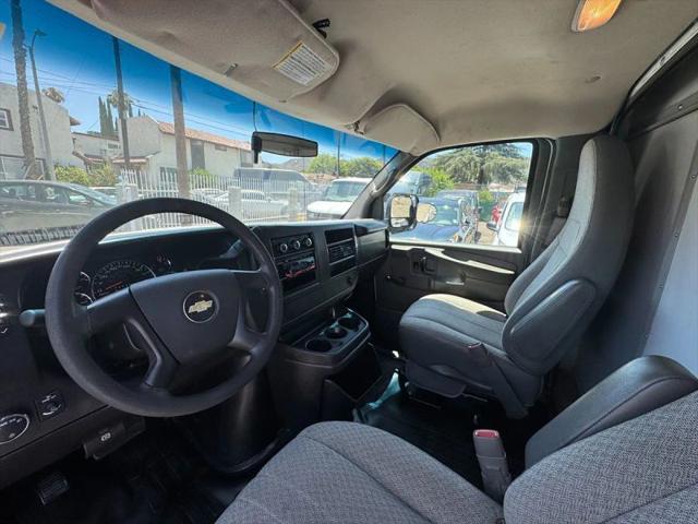 2010 Chevrolet Express Cutaway Work Van