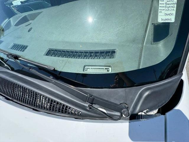 2010 Chevrolet Express Cutaway Work Van