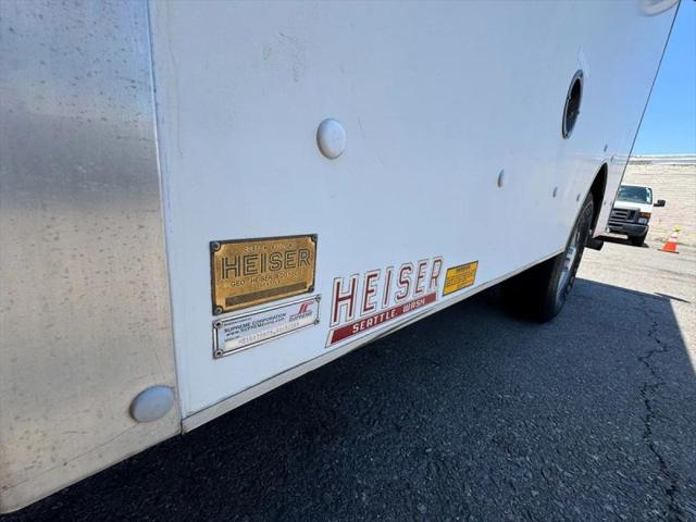 2010 Chevrolet Express Cutaway Work Van