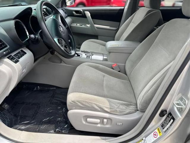 2011 Toyota Highlander Base V6