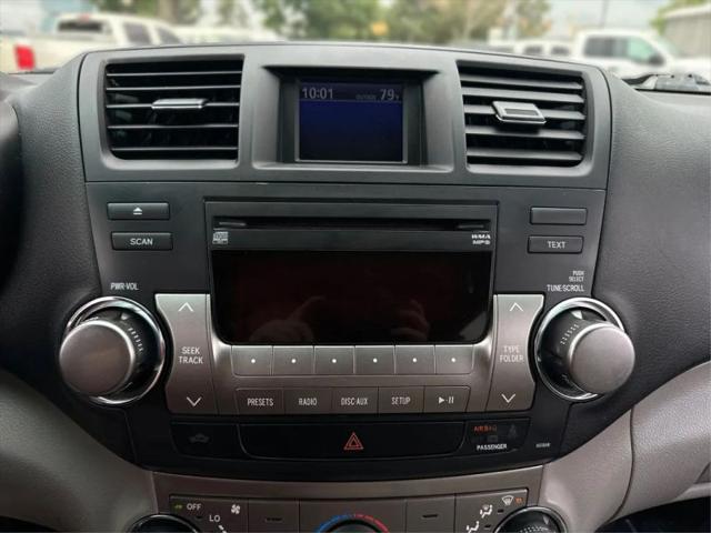 2011 Toyota Highlander Base V6