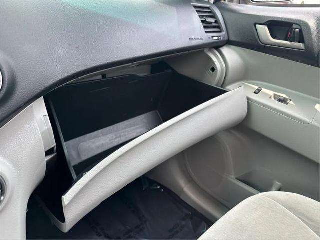 2011 Toyota Highlander Base V6